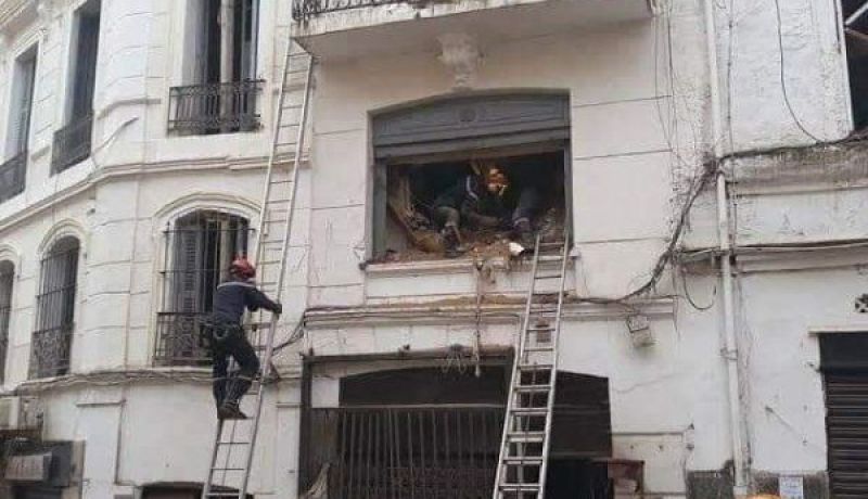 بلدية حسين داي تدعو سكان العمارة المنهارة لإخلائها والمباشرة في عملية ترميمها