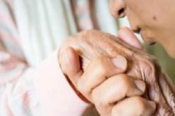 من يشتري أمي إنها للبيع