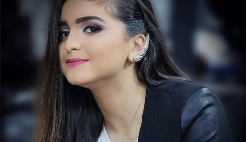 بالفيديو..حلا الترك توضّح بشأن خطوبتها من هذا الإنسان