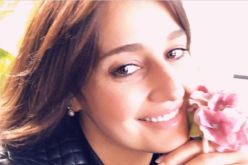 بالصورة..حلا شيحة تعود لإرتداء الحجاب