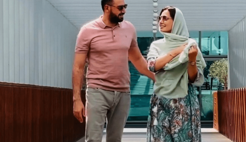 حلا شيحة تظهر بالحجاب مع زوجها وتُلمح لإعتزالها الفن مجددا