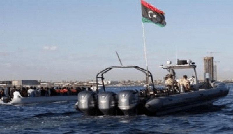 خفر السواحل الليبي ينقذ 41 مهاجرا غير شرعيا قبالة العاصمة طرابلس