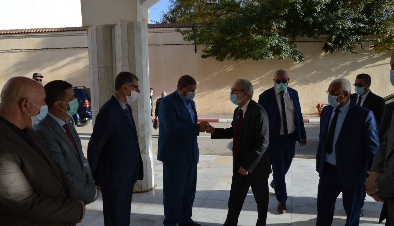 وزير الأشغال العمومية يحل بخنشلة ويقف على مشاريع القطاع