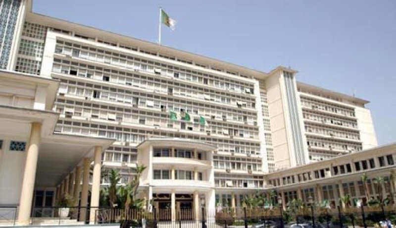 وزارة الداخلية تؤكد.. الهدوء التام والإستقرار يسودان ولاية عنابة