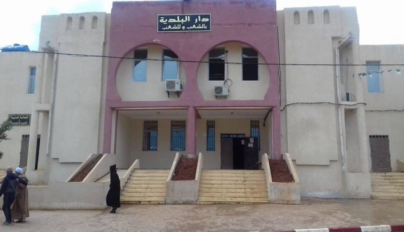 إيداع رئيس بلدية غليزان و5 أشخاص آخرين الحبس المؤقت عن تهم فساد