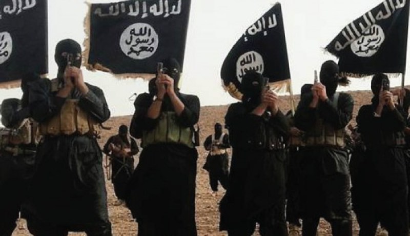 توقيف شخصين تواصلا مع “داعش” للإنضمام إليهم في سوريا