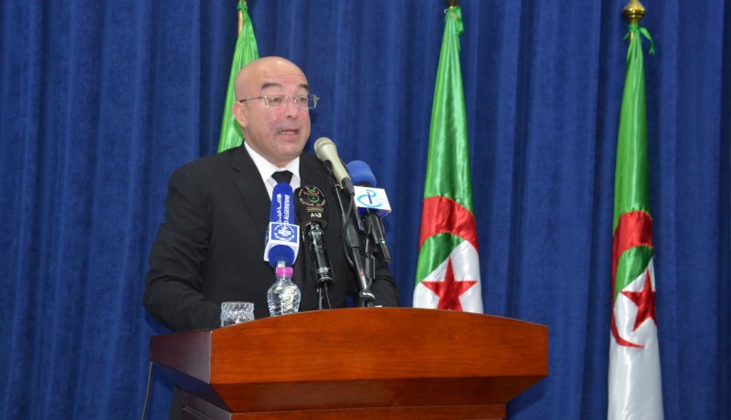دحمون: خريجو المدرسة الوطنية للإدارة قدموا حياتهم خدمة للوطن