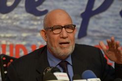 دربال يصرّ على العودة إلى العصور الحجرية