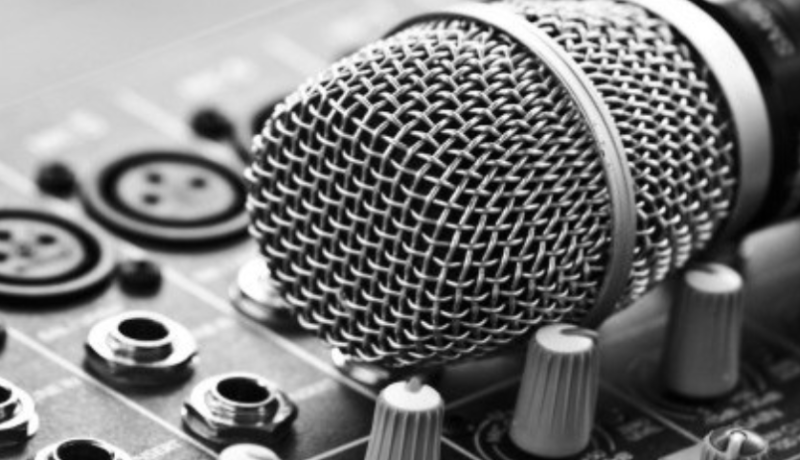 إذاعة تندوف تبث دروس الدعم المدرسي للممتحنين