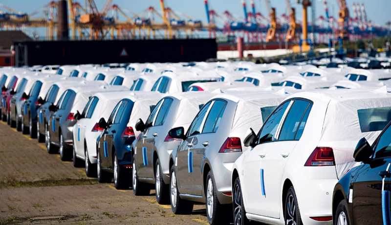 استيراد السيارات.. هذا ما قاله الناطق الرسمي للحكومة عن جديد الملف