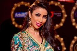 المغنية المغربية دنيا بطمة تدخل عالم التمثيل