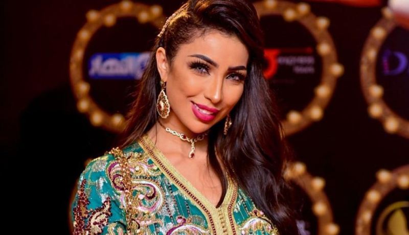 المغنية المغربية دنيا بطمة تدخل عالم التمثيل