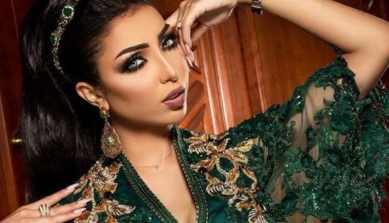 دنيا بطمة تسرق صورة طفل امرأة أجنبية وتتجاهل الانتقادات