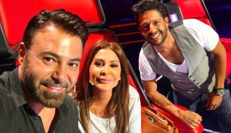 بالصور.. هدايا شيرين لأعضاء لجنة تحكيم “ذا فويس”