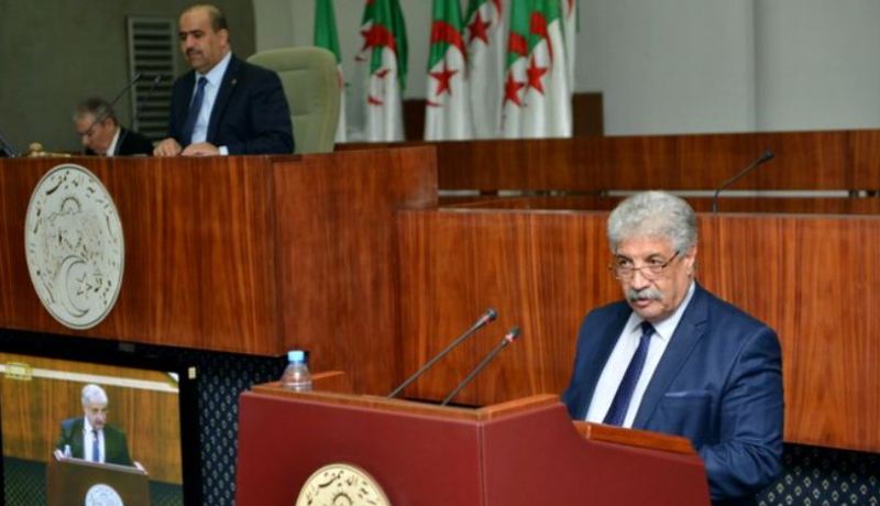 شنين يترأس جلسة علنية لدراسة مشروع قانون محدد لمهام المجلس