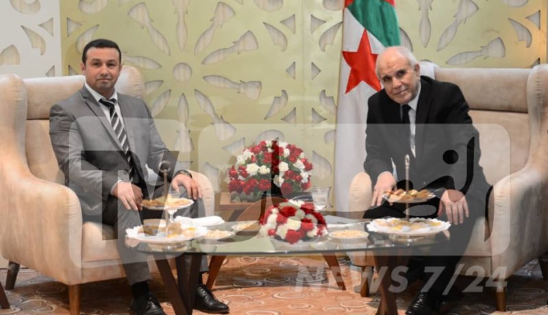 رؤوف عايب.. “من يريد أن يكون رئيسا للجزائر عليه النزول إلى الشارع”
