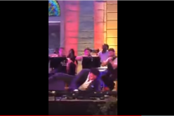 بالفيديو.. سقوط راغب علامة في حفل غنائي بلبنان