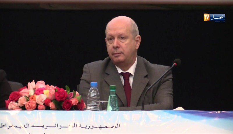 تقليص الإستيراد وتعزيز الرقابة على المال العام