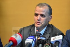 وزير التجارة يعزي عائلة المرحوم عيسى ميقاري