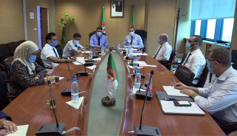 رزيق وبكاي يدرسان سير عمل اللجنة المكلفة بأخلقة العمل التجاري