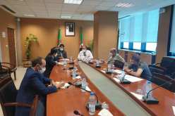 رزيق يعقد اجتماعا مع الاطارات المركزية للوزارة