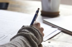 لن تنال مني.. وحيدة ويتيمة ولي ربّ يحميني