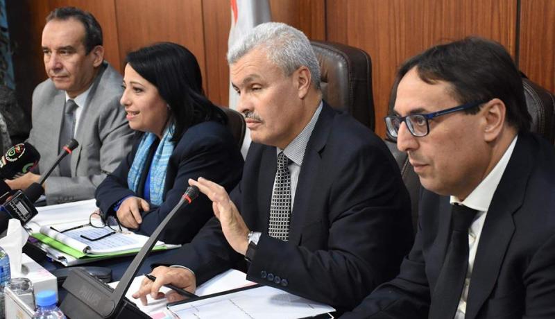 بالصور..لجنة المالية والميزانية بالمجلس الشعبي الوطني تستمع لفاطمة الزهراء زرواطي