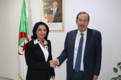 بالصور.. زرواطي تستقبل سفير إسبانيا بالجزائر