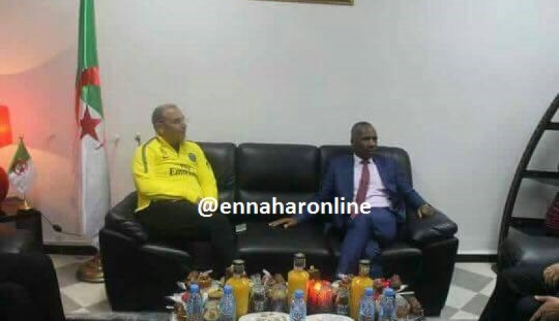 الوزير زعلان يلعب “البالون” مع إتحاد تبسة