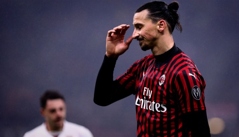 “إبراهيموفيتش” يتعرض لإصابة خطيرة قد تنهي مسيرته !