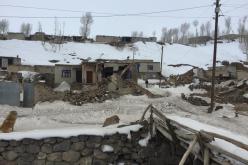 مقتل 7 أشخاص في زلزال بقوة 5.7 يضرب الحدود التركية الإيرانية