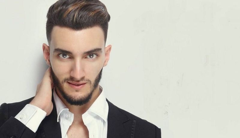 لأول مرة.. المغني المغربي الشهير “زهير بهاوي” يحل بالجزائر