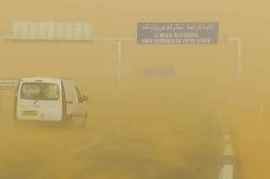 رياح وزوابع رملية تشلّ الطرقات في ولايات السهوب والجنوب