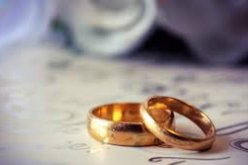 فرصة العـمر.. أستاذ جامعي متقاعد يناشد الأنس