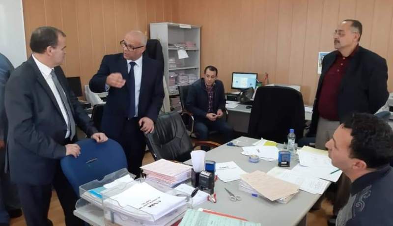 بالصور.. زيارة مفاجئة لكمال رزيق وعيسى بكاي للمركز الوطني للسجل التجاري