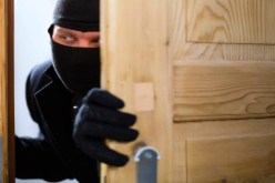 شرطي يوقف لص خطير مختص في السرقة من داخل المساكن بحي باب الضاية بسيدي بلعباس