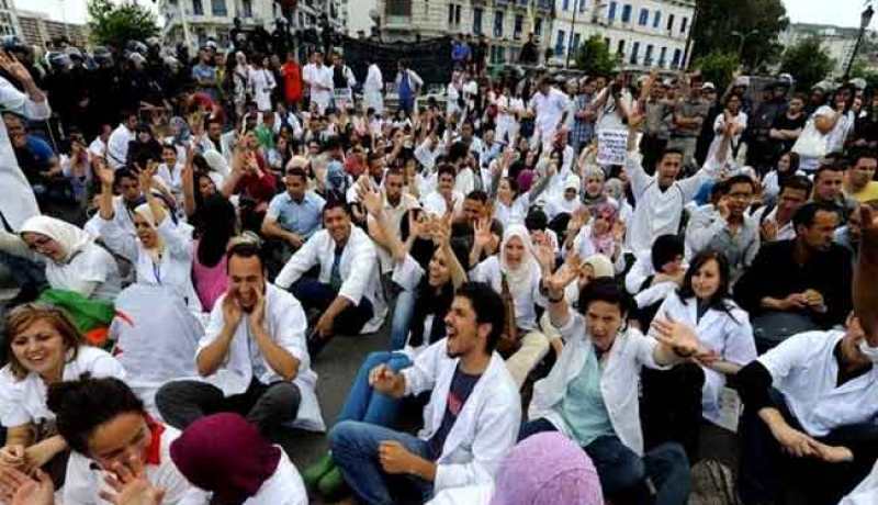الأطباء المقيمين يقررون الاعتصام بمستشفى مصطفى باشا إبتداءا من الثلاثاء