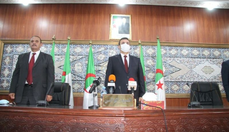 بالصور.. والي سطيف يشرف على مراسم تنصيب رؤساء الدوائر الجدد