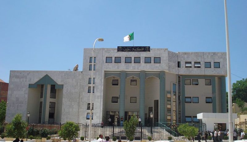 محكمة سطيف تدين المدير الولائي للتجارة وتحكم بسنتين حبس نافذ في حقه