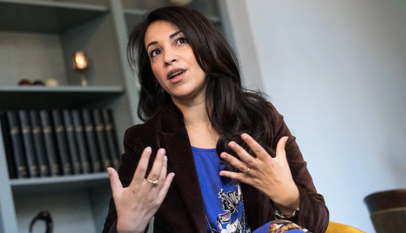 سعاد زيتوني.. نائب فرنسية- جزائرية تدافع عن المسلمين