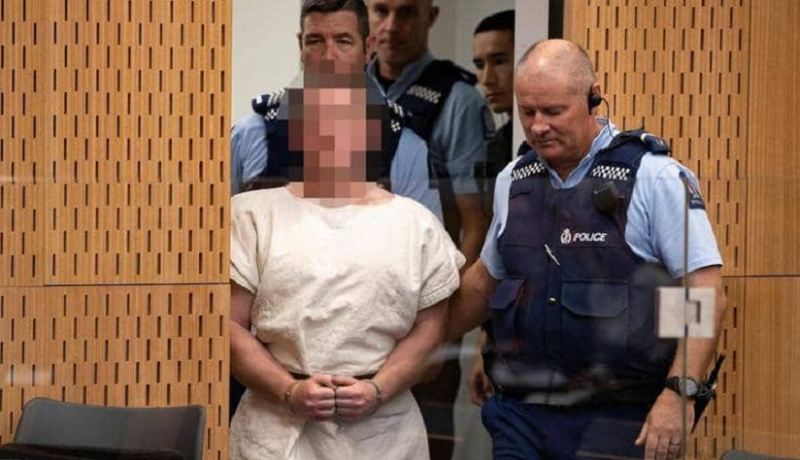 سفاح المسجدين يشتكي من قلة المزايا بسجنه!