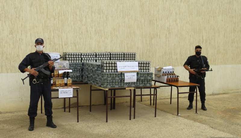 بالصور.. حجز قرابة الـ 2400 وحدة من الخمور بالحروش في سكيكدة