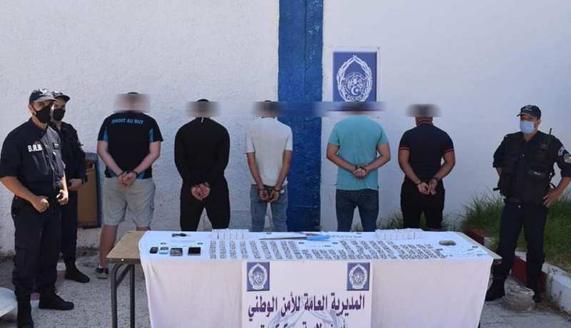 سكيكدة.. توقيف 8 اشخاص وحجز كمية معتبرة من الكيف والمهلوسات