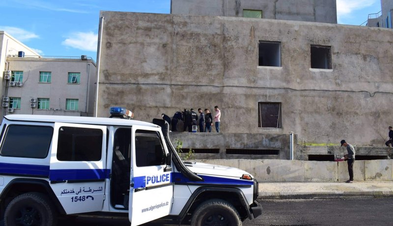 سكيكدة.. توقيف شخصين مطلوبين قضائيا