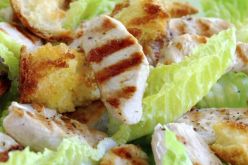 تسمّمات بسبب سلطة  في “ماكدونالدزّ” أشهر المطاعم الأمريكية