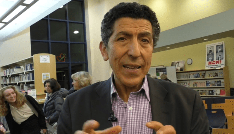 الكاتب سليمان زغيدور في جولة بالمعاهد الفرنسية في الجزائر