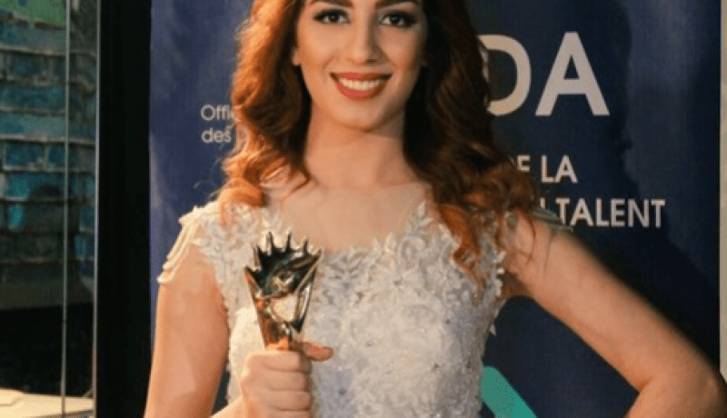 سهيلة بن لشهب تهدي جائزة “الموريكس”