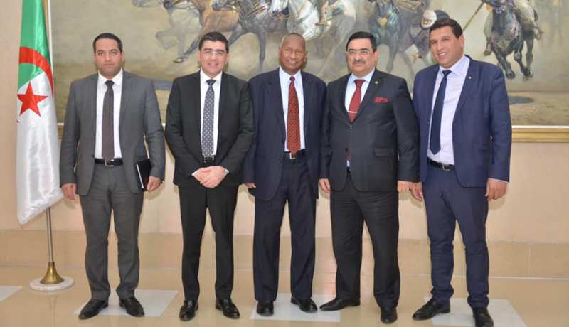 بالصور.. سي عفيف يلتقي سفير السودان