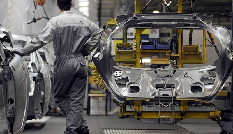 إلغاء نظام تركيب السيارات والترخيص للوكلاء باستيراد مركبات جديدة