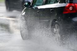 هذه نصائح “طريقي” للسائقين أثناء تساقط الأمطار